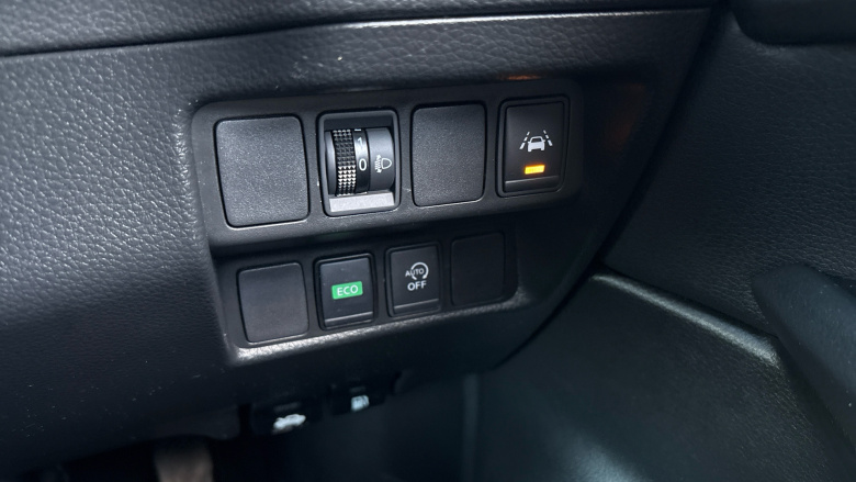 Nissan Qashqai 1.3 DiG-T 160 N-Connecta 5dr DCT Petrol Hatchback